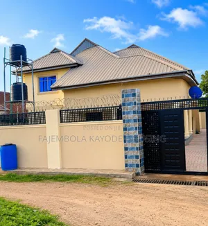 2bdrm Bungalow in Arubiewe, Iwo Road for rent