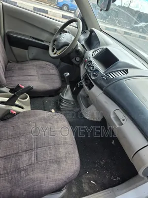 Mitsubishi L200 2012 White