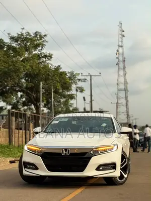 Honda Accord 2018 White