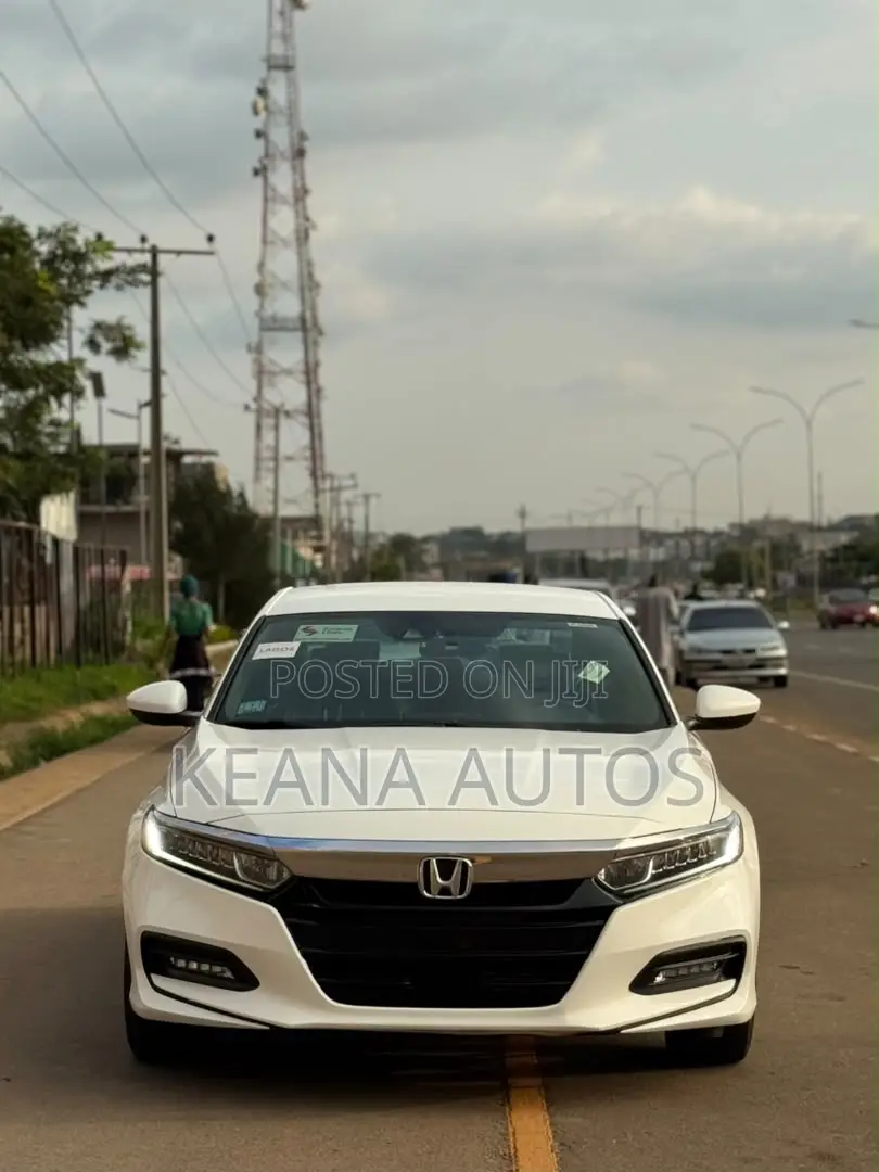 Honda Accord 2018 White