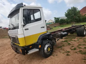 Benz 814 Truck-Head With Tubor