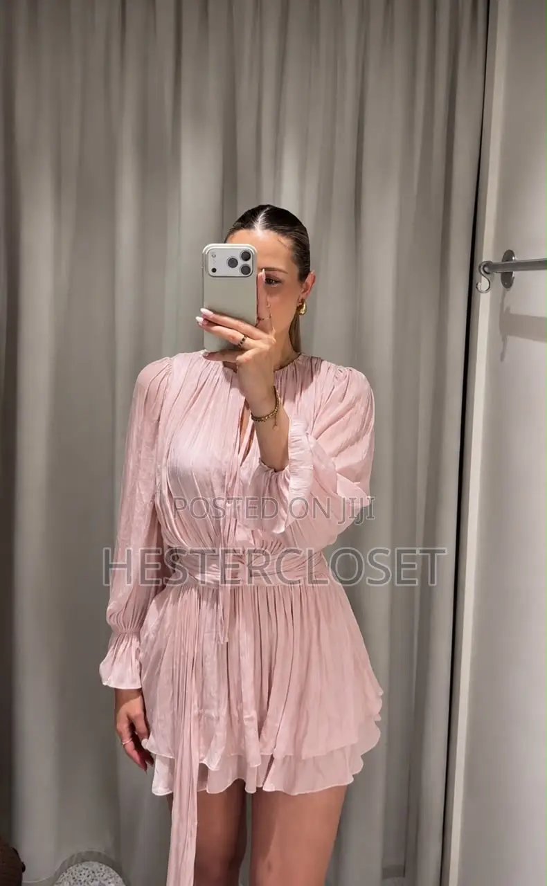 Zr Stylish Long-Sleeved Waist-Clinching Elegant Dress