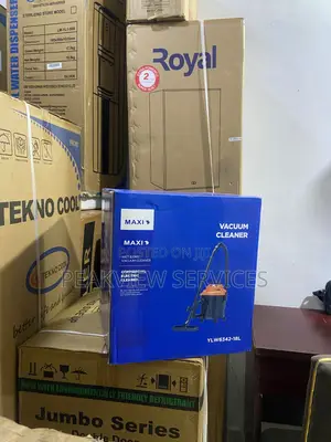 Maxi Industrial Cleaning Vacuum
