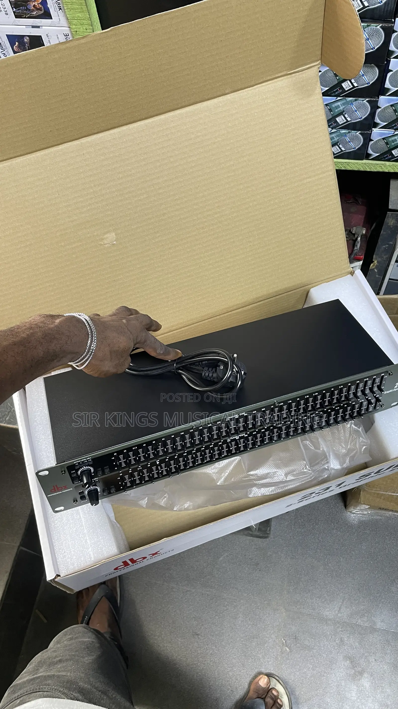 DBX Double Equalizer Eq231 With Sub Output 31 Bands