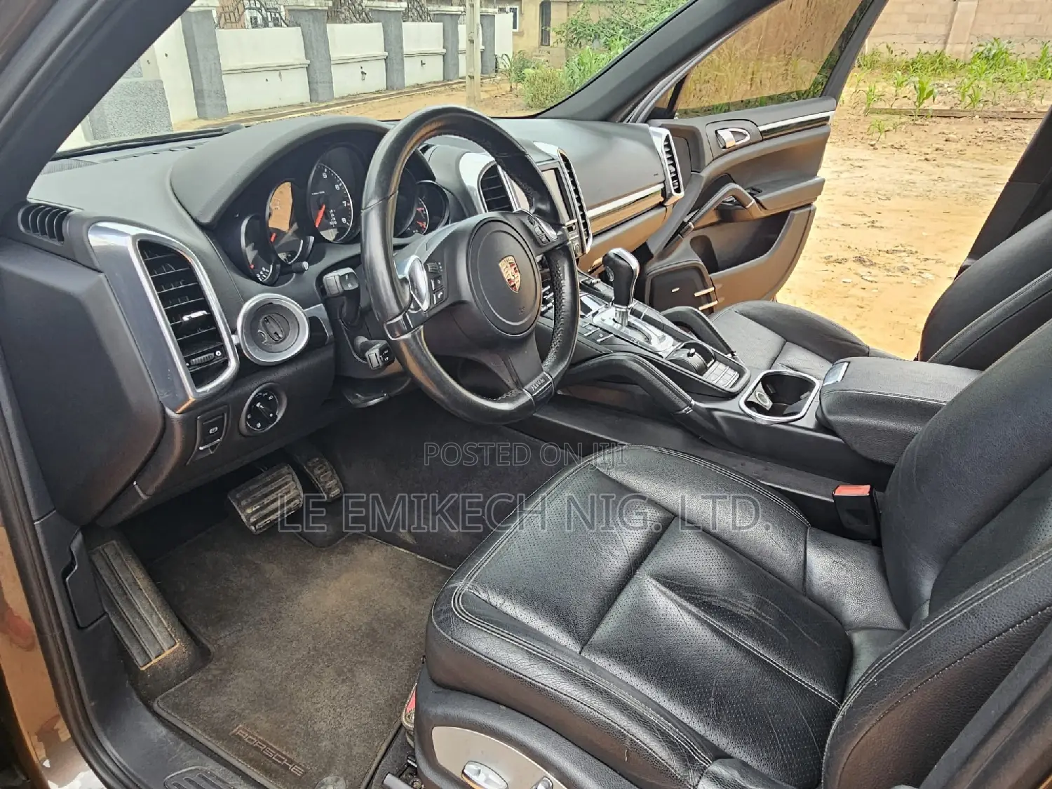 Porsche Cayenne 2012 Beige