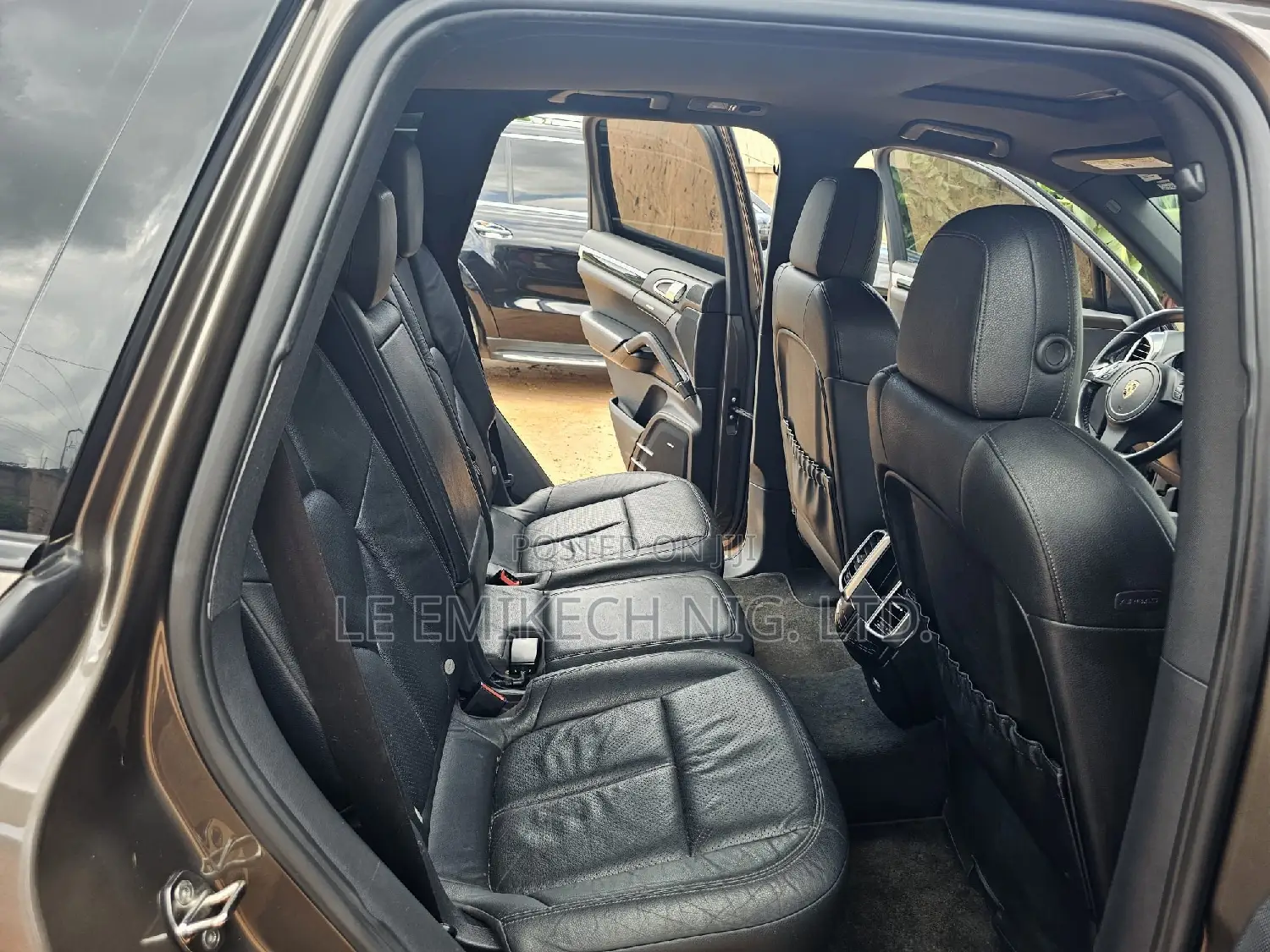 Porsche Cayenne 2012 Beige