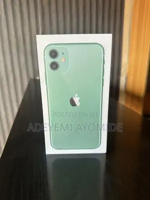 New Apple iPhone 11 64 GB Green