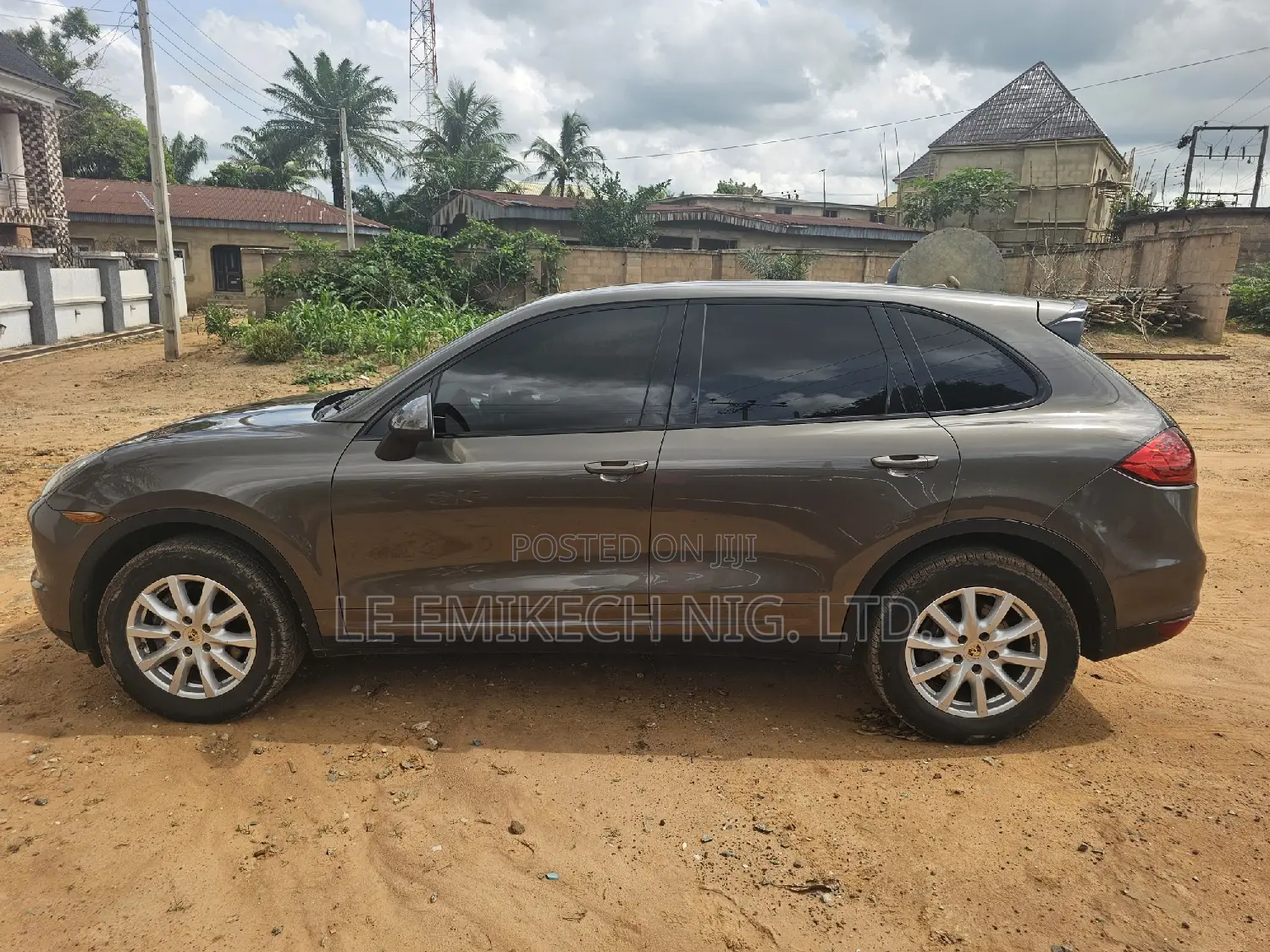 Porsche Cayenne 2012 Beige