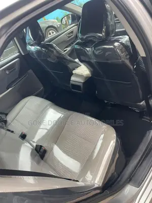 Toyota Camry 2017 Silver