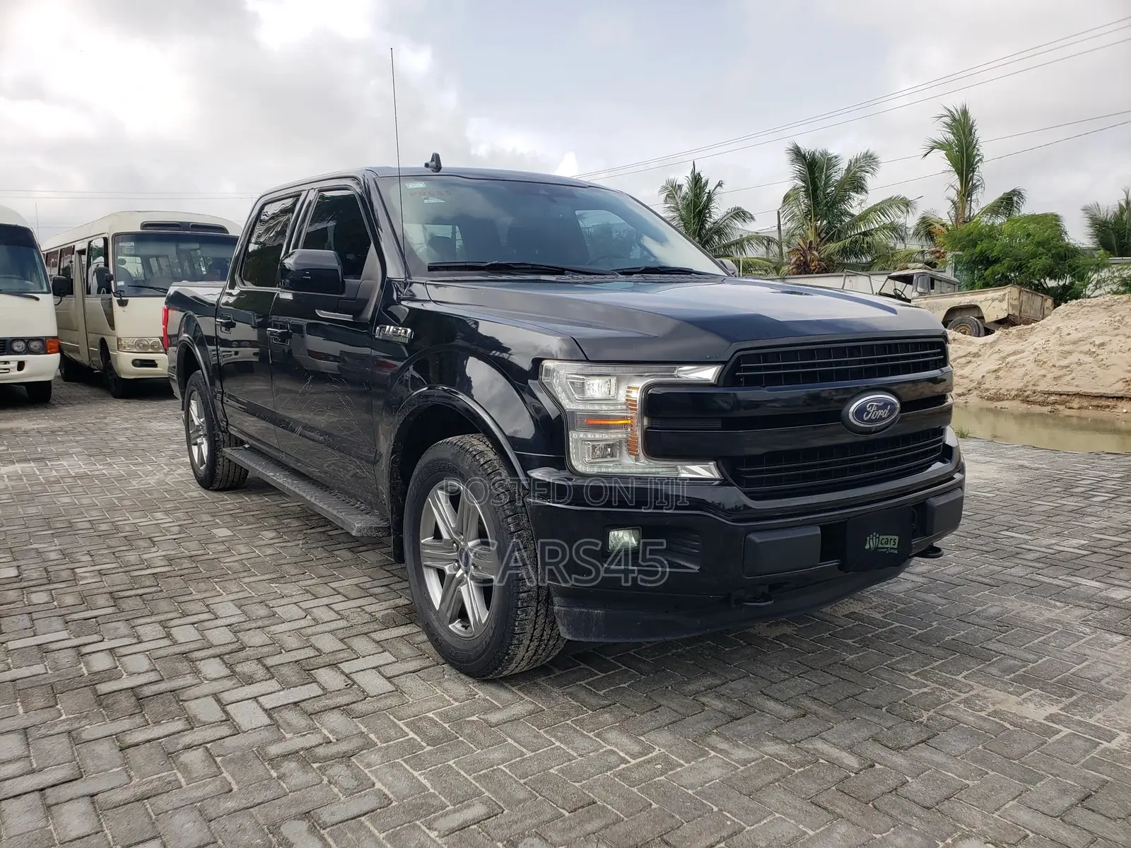 Ford F-150 2018 Black