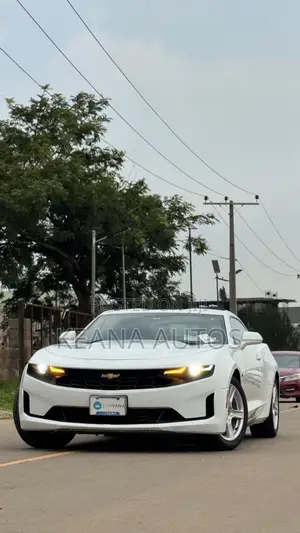Chevrolet Camaro 2021 White