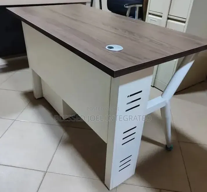 Portable Office Table