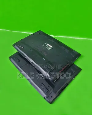 Laptop Clevo P17SM 16GB Intel Core i7 HDD+SSD 1T