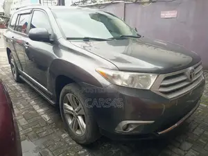 Toyota Highlander 2013 Silver