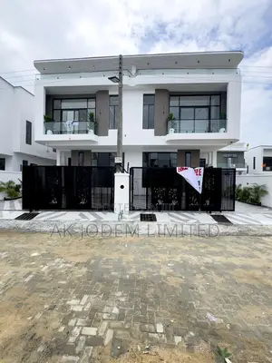 4bdrm Duplex in Ikota for sale