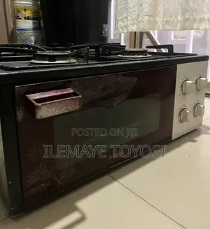 Gas Cooker/ Oven