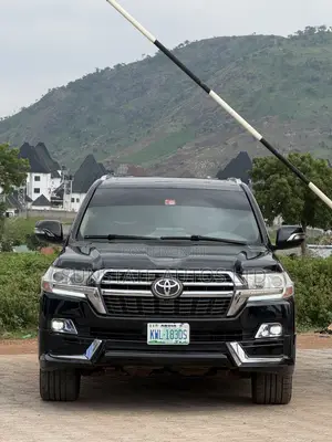 Toyota Land Cruiser Prado 2022 Black