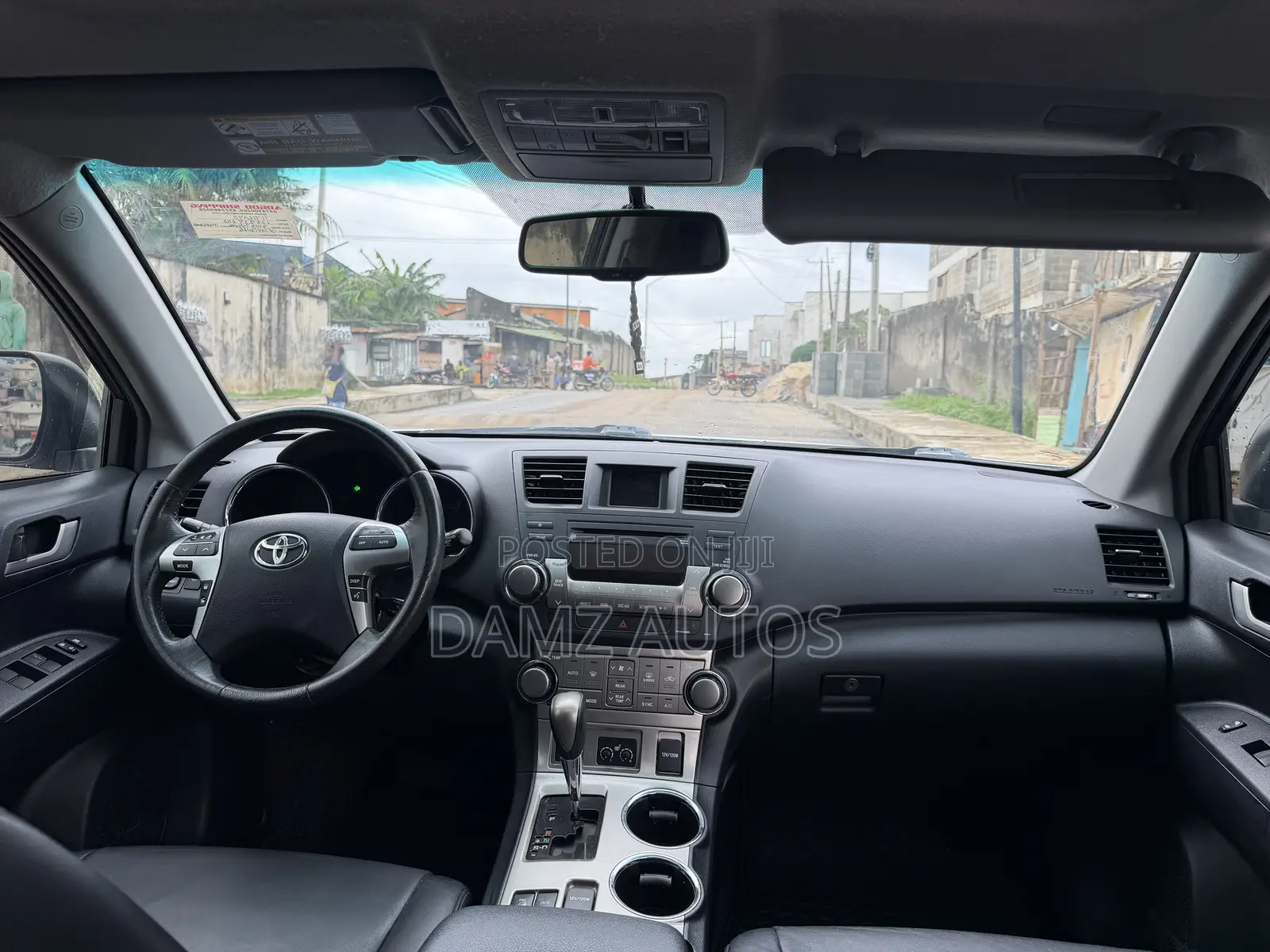 Toyota Highlander SE 2012 Silver