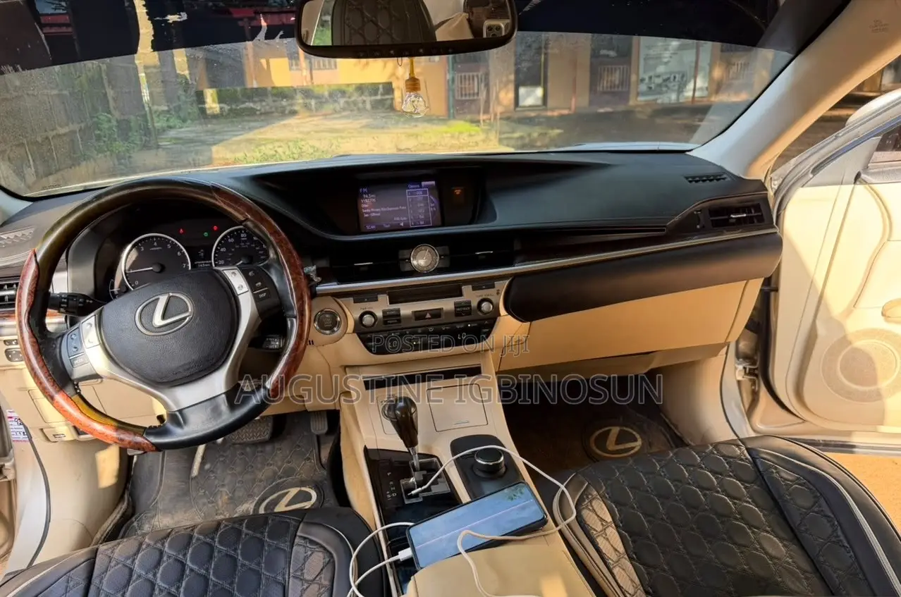 Lexus ES 2013 Gold