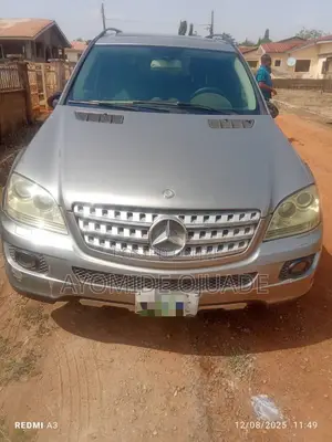 Mercedes-Benz M Class 2006 Gold
