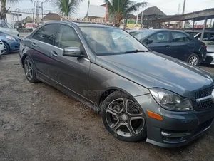 Mercedes-Benz C300 2012 Gray