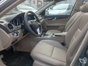 Mercedes-Benz C300 2012 Gray