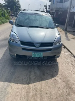 Toyota Sienna 2005 Gray