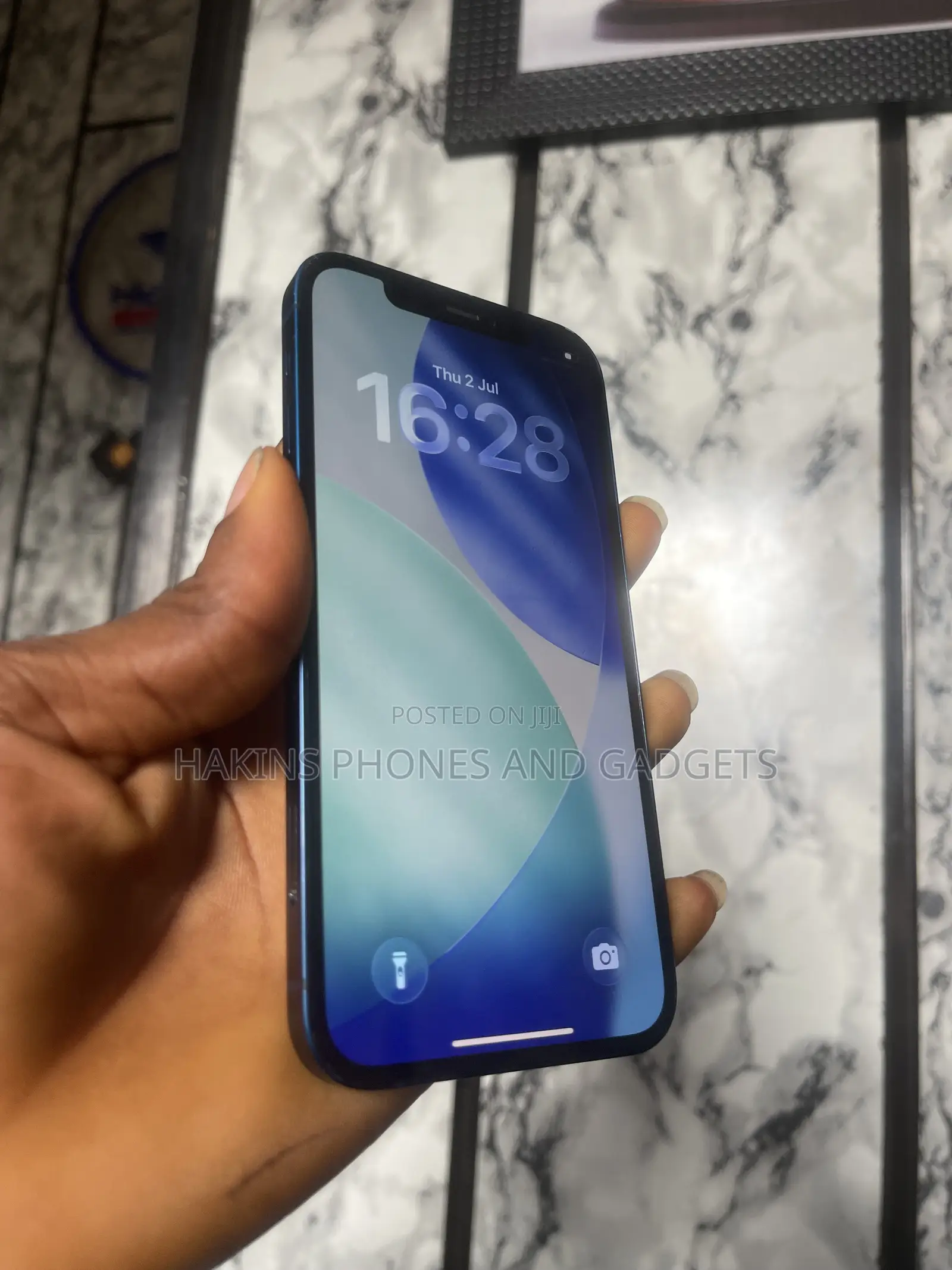 Apple iPhone 12 64 GB Blue