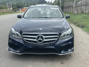 Mercedes-Benz E350 Base 4Matic Sedan AWD (3.5L 6cyl 7A) 2014 Blue