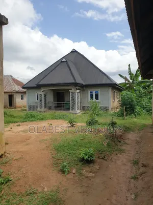 Furnished 3bdrm House in Akure for sale