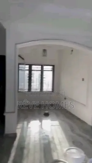 3bdrm Block of Flats in LSDPC Maryland Estate for rent