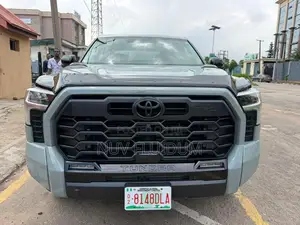 Toyota Tundra 2025 Green