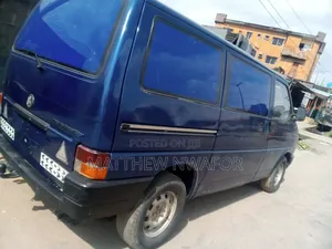 Volkswagen Transporter 1996 Blue
