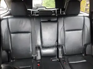 Toyota Highlander 2016 Gold