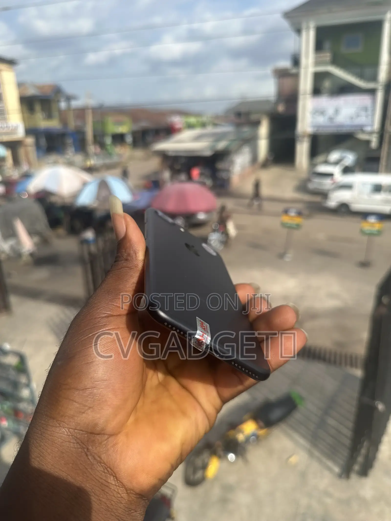 New Apple iPhone 7 Plus 32 GB Black