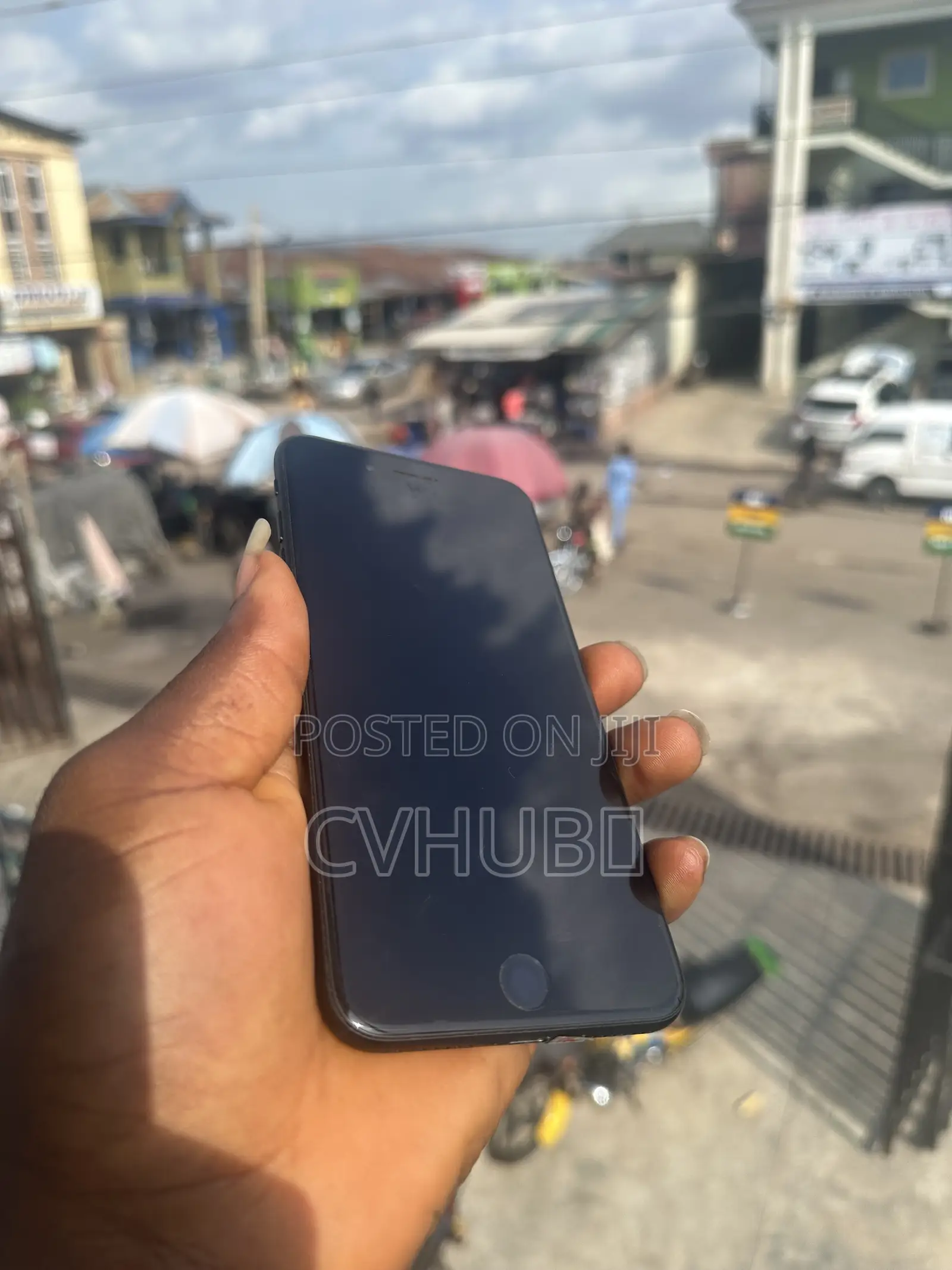New Apple iPhone 7 Plus 32 GB Black