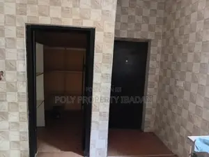 Furnished 3bdrm Apartment in Opp Club, Eleyele for rent