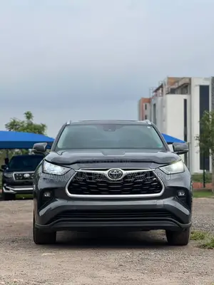 Toyota Highlander XLE AWD 2020 Gray