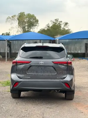 Toyota Highlander XLE AWD 2020 Gray
