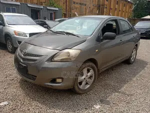 Toyota Yaris 2008 Gray