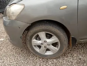 Toyota Yaris 2008 Gray