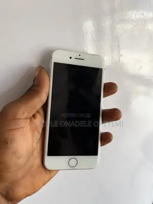 Apple iPhone 7 128 GB Silver