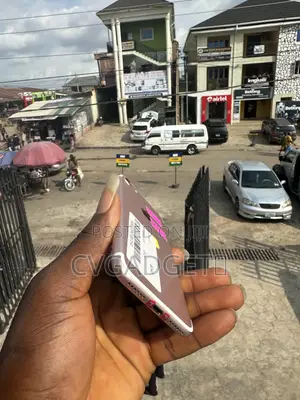 New Apple iPhone 7 32 GB Rose Gold