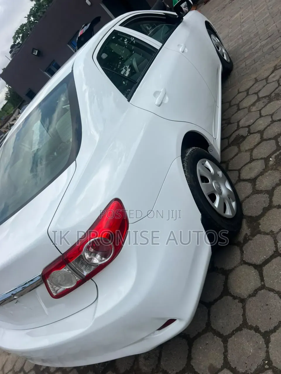 Toyota Corolla 2011 White