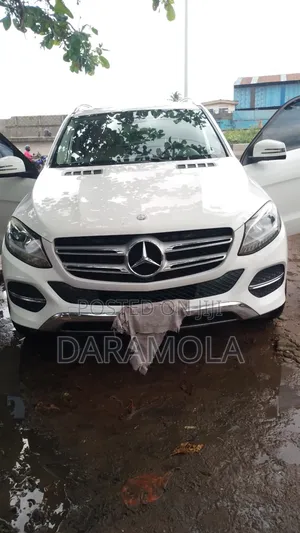 Mercedes-Benz GLE-Class 2017 White