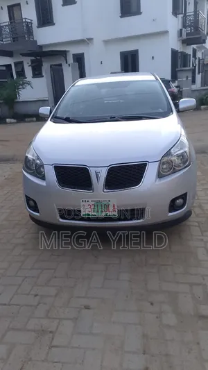 Pontiac Vibe 1.8L 2010 Silver