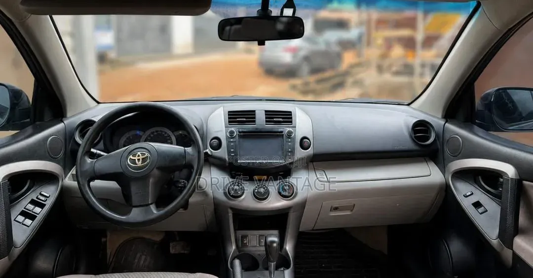Toyota RAV4 2008 Blue