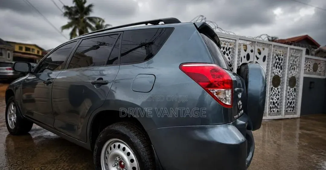 Toyota RAV4 2008 Blue