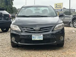 Toyota Corolla LE 4dr Sedan (1.8L 4cyl 4A) 2012 Black