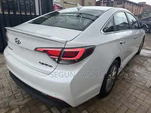 Hyundai Sonata SE 2017 White